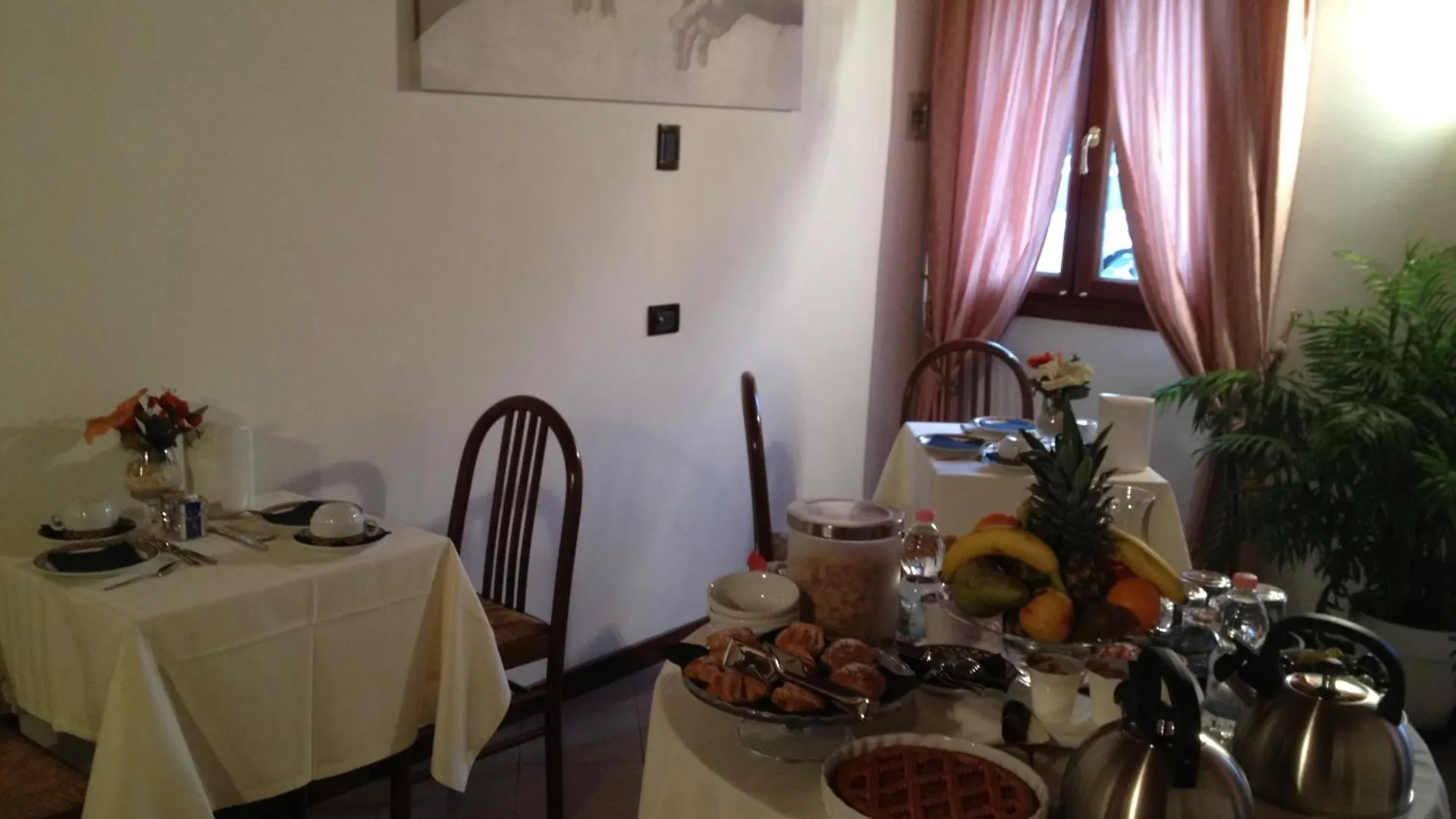 Ca'Nova Alloggi Guest House Campalto 2*,