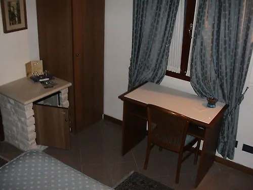 Ca'Nova Alloggi Campalto 2*,